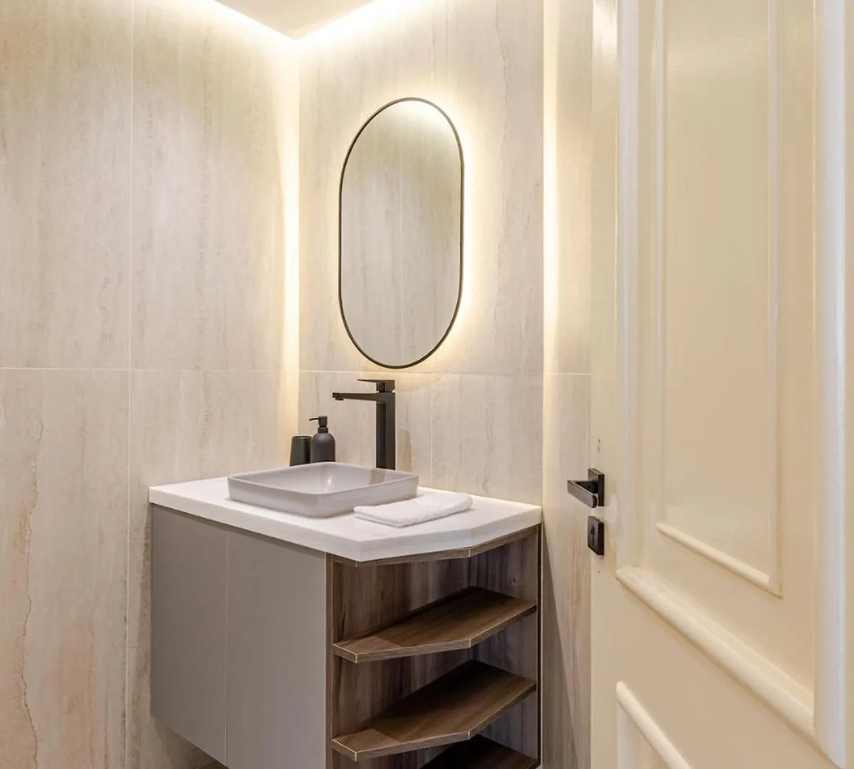 Luxury Central Apartment Not Overlooked Casablanca